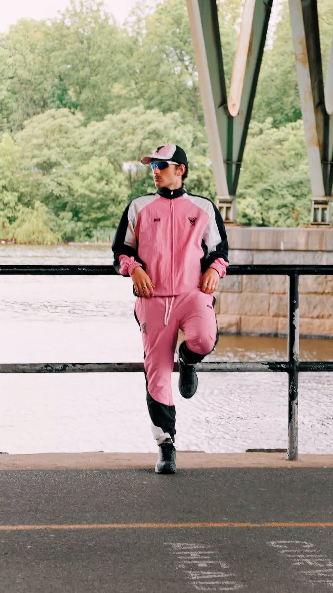 Live Breathe Futbol thumbnail